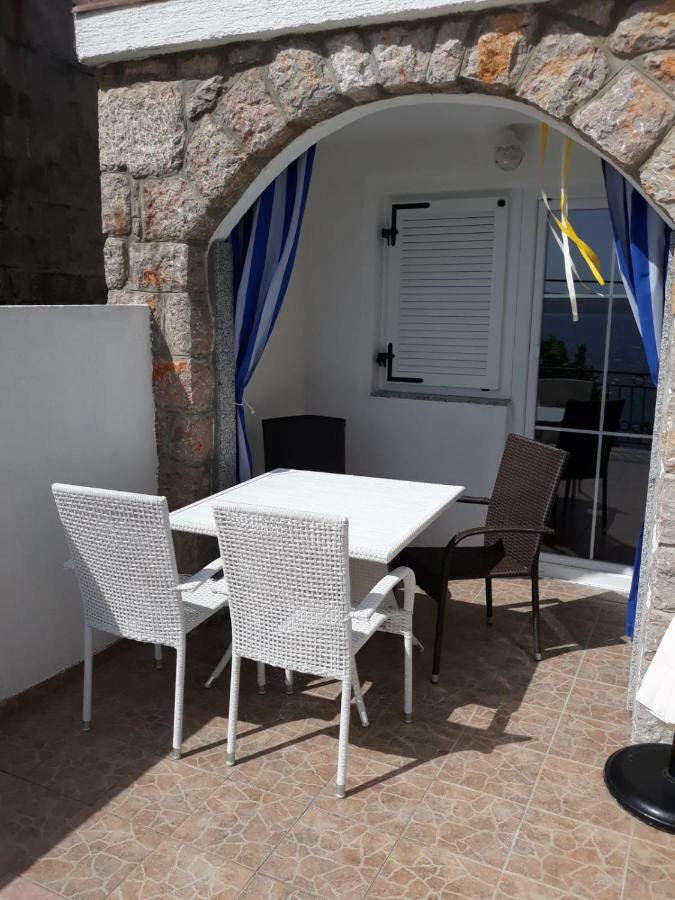 Apartman Grospic 2 Чезарица Экстерьер фото