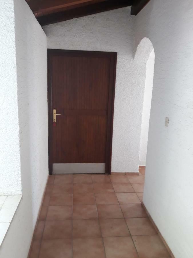 Apartman Grospic 2 Чезарица Экстерьер фото