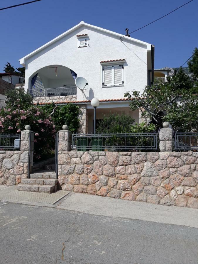 Apartman Grospic 2 Чезарица Экстерьер фото